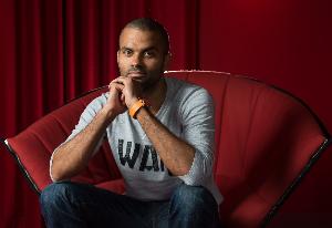 RIP！托尼-帕克父亲葬礼 邓肯大卫-罗宾逊等前队友前往吊唁