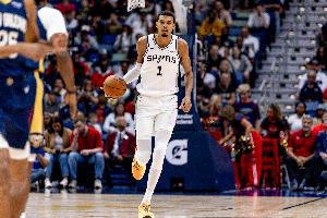 大梦：文班想找我补习时我以为他开玩笑 我说“你已经不用学了”