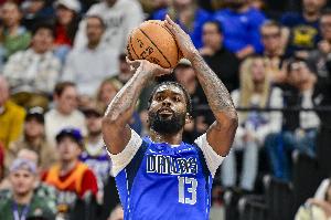 独行侠2胜6负西部倒一！马绍尔转发：好像输几场就无法夺冠一样